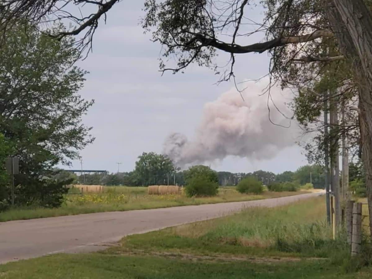 Emergency crew put out fire at Union Pacific railyard involving ‘heavy toxic smoke’ near North Platte, Nebraska  (North Platte VFD / Twitter)