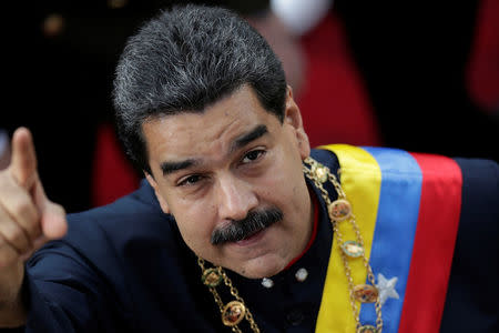 Venezuela's President Nicolas Maduro gestures as he arrives for a session of the National Constituent Assembly at Palacio Federal Legislativo in Caracas, Venezuela August 10, 2017. REUTERS/Ueslei Marcelino