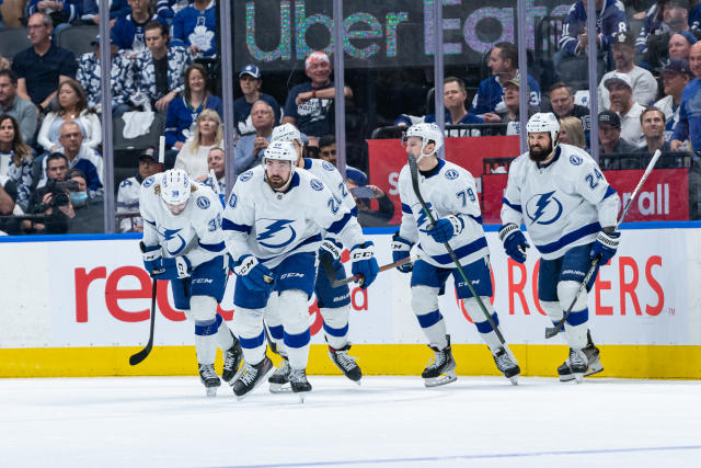 Paul helps Lightning beat Maple Leafs 2-1 in Game 7