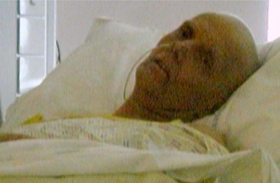 The last photo taken of poisoned spy Alexander Litvinenko as he lay in hospital (PA)