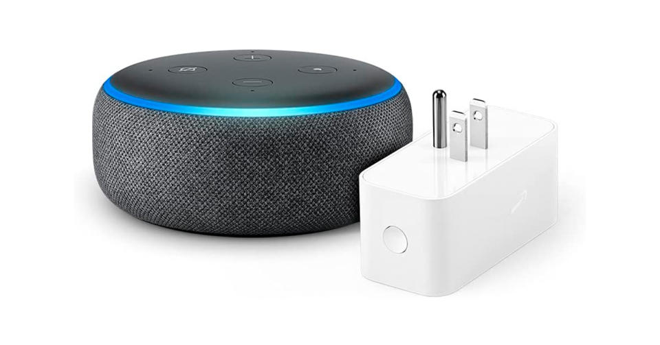 El Echo dot de 3ªGen con enchufe en pack - Imagen: Amazon.com