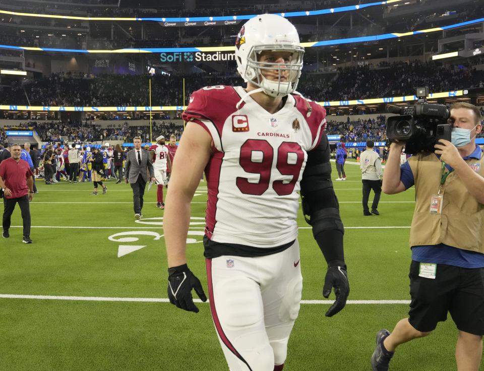 Jan 17, 2022; Los Angeles, California, USA;  Arizona Cardinals defensive end J.J. Watt (99) walks off the field after losing 34-11 against the Los Angeles Rams in the NFC Wild Card playoff game. Mandatory Credit: Michael Chow-Arizona Republic