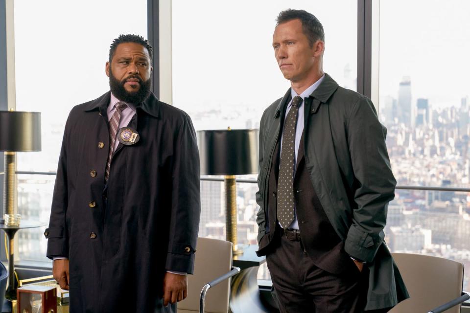 anthony anderson, jeffrey donovan, law  order season 21