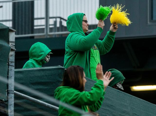 Oregon baseball completes sweep of Arizona to cap regular season