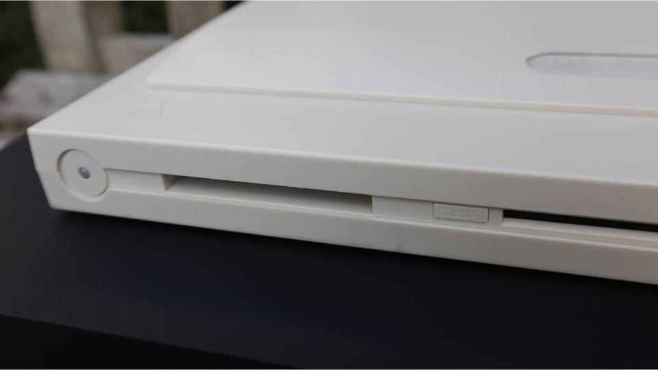 Analogue Duo closeup of card slot