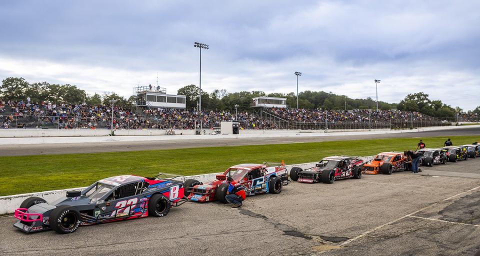 Cars line up during the Thompson 150 for the NASCAR Whelen Modified Tour at Thompson Speedway Motorsports Park on August 16, 2023 in Thompson, Connecticut. (Adam Glanzman/NASCAR)