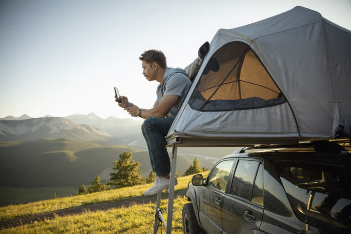 Non capita, ma se capita che il nostro volo parta con un consistente ritardo, Airhelp ci aiuterà a fare reclamo e ottenere così un rimborso. Così ci si può godere meglio le vacanze, senza pensieri. (Getty)