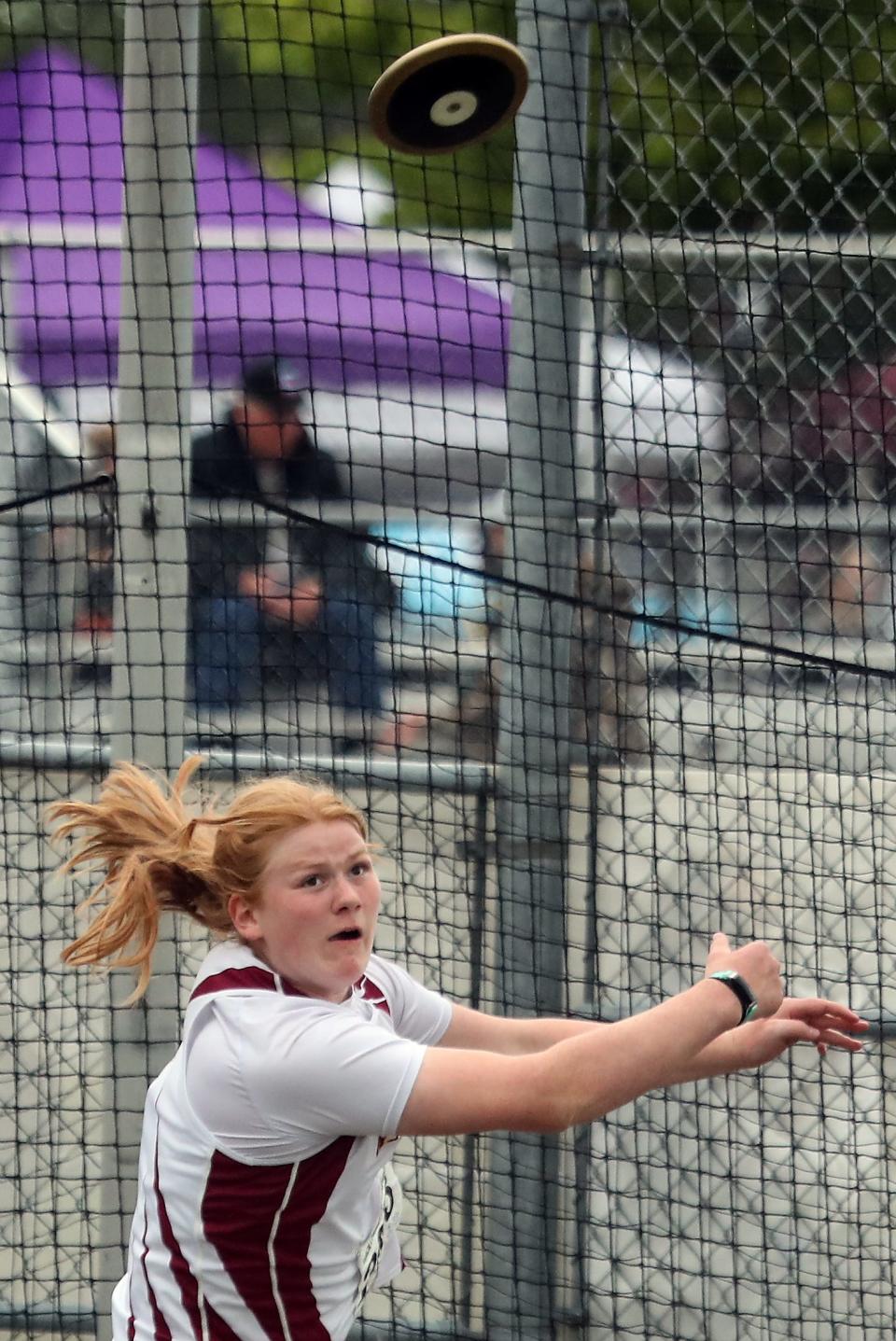 South Kitsap's Grace Degarimore throws the discus during the 4A State Track and Field Championships at Mt. Tahoma High School on Thursday, May 26, 2022.
