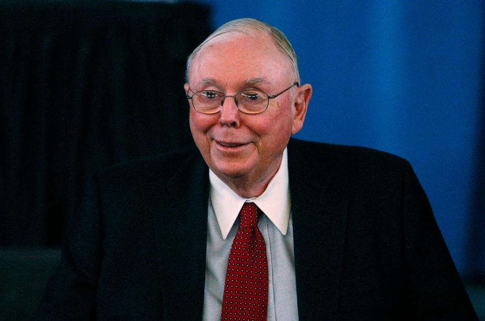 Charlie Munger, stellvertretender Vorsitzender von Berkshire Hathaway und Stellvertreter von Warren Buffett, ist im Alter von 99 Jahren gestorben. - Copyright: REUTERS/Rick Wilking