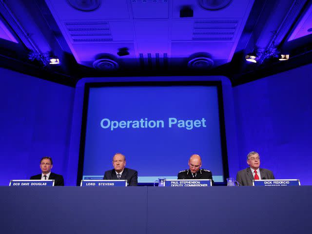 <p>Scott Barbour/Getty</p> Senior investigating officer, Detective Chief Superindendent David Douglas; the former Commissioner of London's Metropolitan Police, Lord Stevens; Deputy Commissioner Paul Stephenson and Dick Fedorcio, Director of Public Affairs attend a press conference after an official British police inquiry into the Paris car crash which killed Princess Diana and Dodi Al Fayed on December 14, 2006 in London, England.