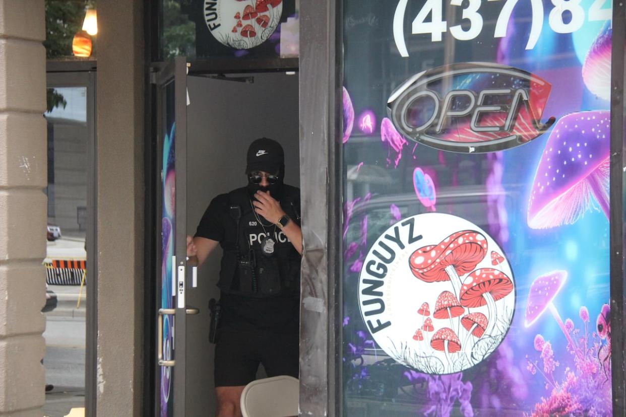 On Thursday, the Windsor Police Service raided the magic mushroom store Fun Guyz, only a week after it opened downtown. (Michael Evans/CBC - image credit)