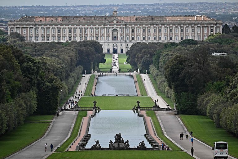 "Versalles italiano"; palacio real de Caserta; Napoles; mundo; restauración;