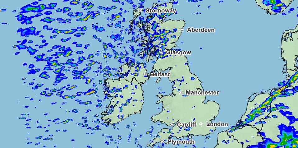 https://www.metoffice.gov.uk/weather/maps-and-charts/rainfall-radar-forecast-map#?bbox=[[46.437856895024204,-32.12402343750001],[61.41775026352099,24.125976562500004]]&model=ukmo-ukv&layer=rainfall-rate&timestep=1705845600000
