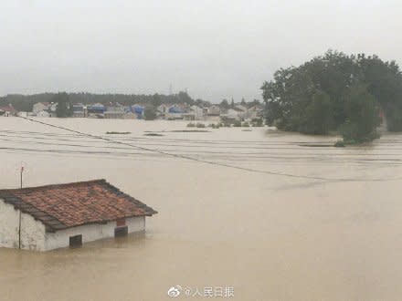 長江流域一帶災情慘重。   圖：翻攝自人民日報