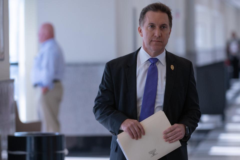 Palm Beach County State Attorney Dave Aronberg arrives at a courtroom prior to the start of a pre-trial hearing in the case of the Wellington "clown murder."