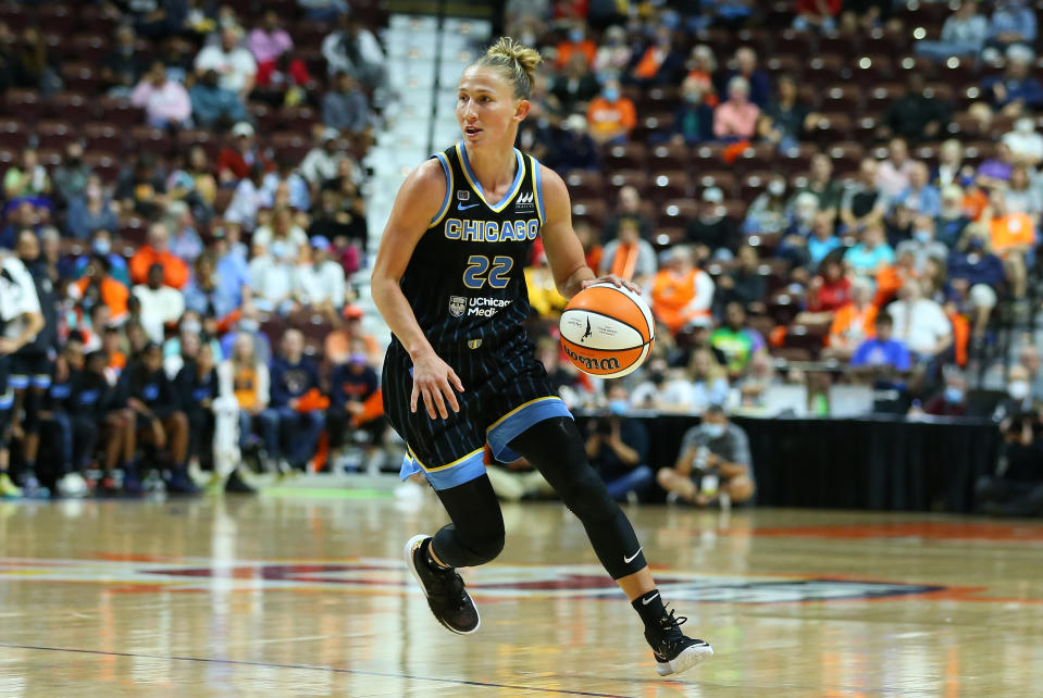 Chicago Sky guard Courtney Vandersloot had a playoff-record 18 assists as part of the second triple-double in WNBA playoffs history in a Game 1 win over the Conneticut Sun on Sept. 28, 2021, at Mohegan Sun Arena in Uncasville, Connecticut. (M. Anthony Nesmith/Icon Sportswire via Getty Images)
