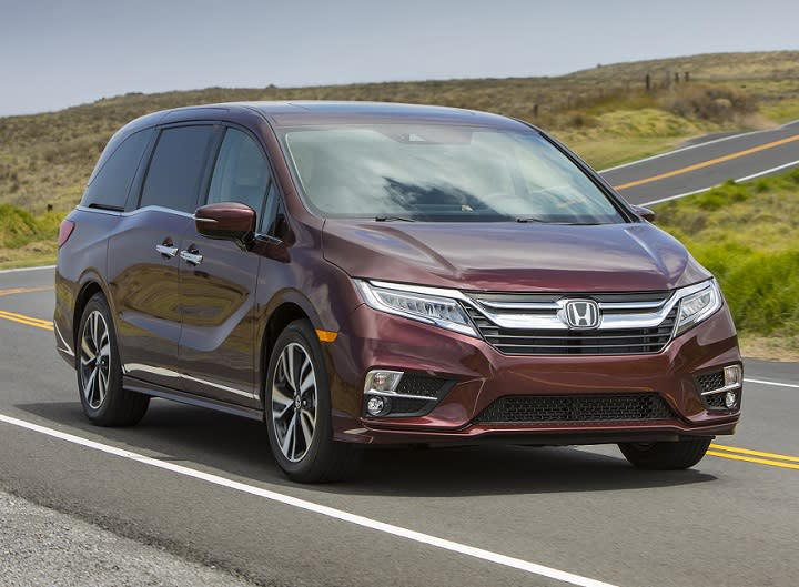 2018 Honda Odyssey front quarter right photo