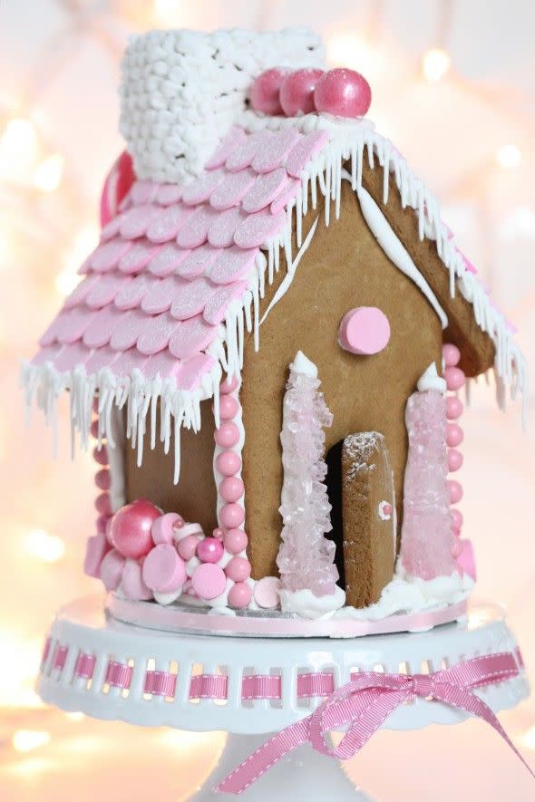 <p>We bet this pretty <em>and</em> pink house would get Elle Woods' stamp of approval. </p><p><em><a href="http://sweetopia.net/2011/12/video-making-a-gingerbread-house-free-printable-gingerbread-house-template/?ref=sssorganicgglunkwn&prid=sbseogglunkwn" rel="nofollow noopener" target="_blank" data-ylk="slk:See more at Sweetopia »;elm:context_link;itc:0;sec:content-canvas" class="link ">See more at Sweetopia »</a></em></p>