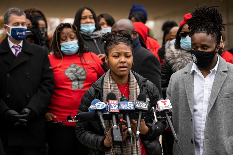 Flanked by family members and attorneys, Sasha Williams talks about her sister, Tafara Williams, during a press conference outside city hall in Waukegan, Ill., Tuesday, Oct. 27, 2020.