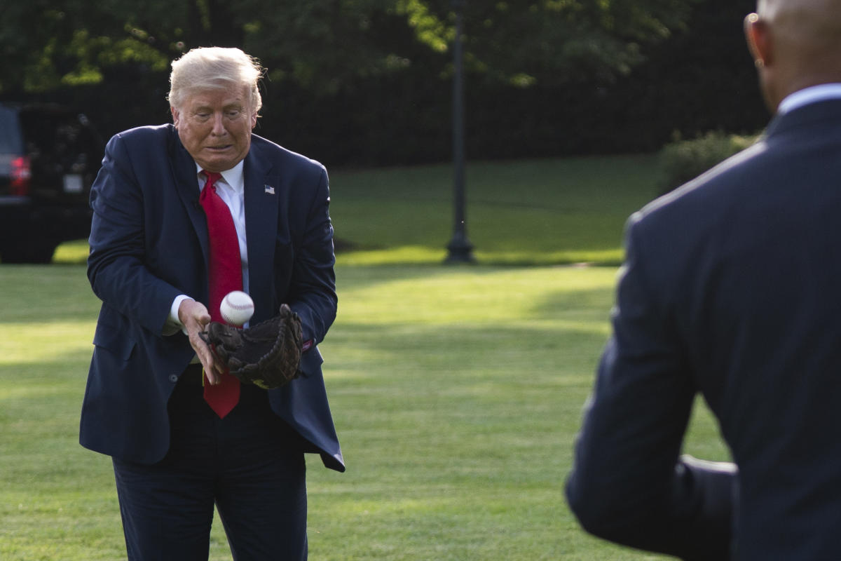 Trump backs out of Yankee Stadium first pitch