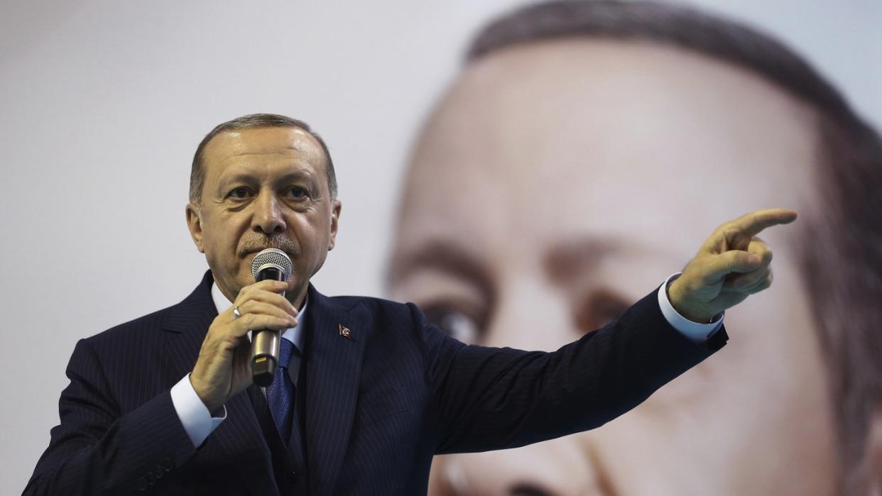 Geplant waren die Wahlen bislang für November 2019. Foto: Kayhan Ozer/Pool Presidential Press Service/AP