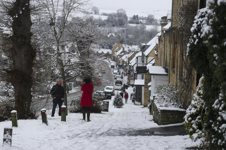 Overnight snow in Burford, West Oxfordshire. (PA Images via Getty Images)