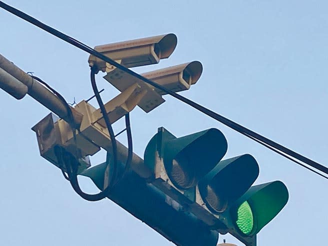 道路監視器對於治安案件有相當的預防與嚇阻作用，也有助於案發後的調查與偵辦，新竹市議會國民黨團認為道路監視器有其增設與加強的必要。（陳育賢攝）