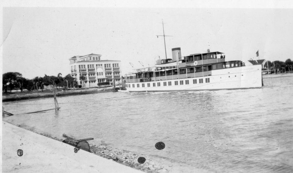 John Ringling’s yacht, the 125-foot Zalophus (Sea Lion) docked in Sarasota Bay in front of the Sunset Apartments after it had been transformed from the old Sarasota Yacht and Automobile Club, circa 1926.