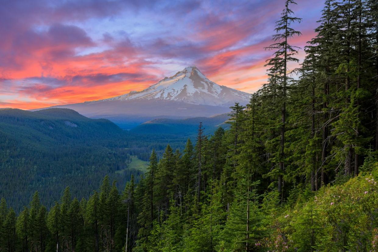 Cascade Mountains