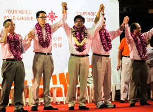 NSP's Tampines GRC team led by Goh Meng Seng (extreme left). (Yahoo!/Liyana Low)