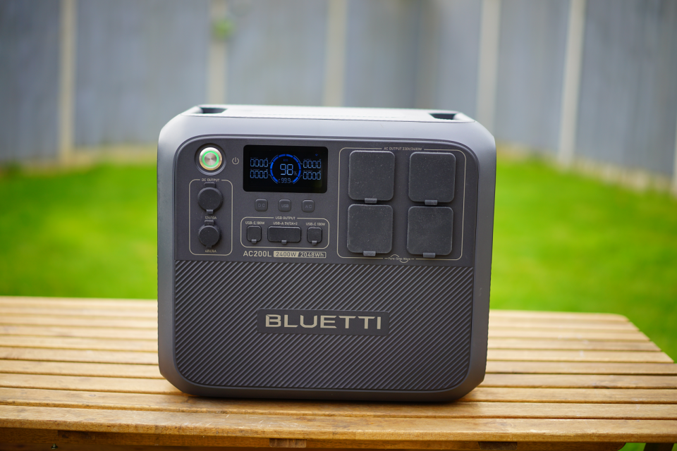 Bluetti AC200L during our testing process