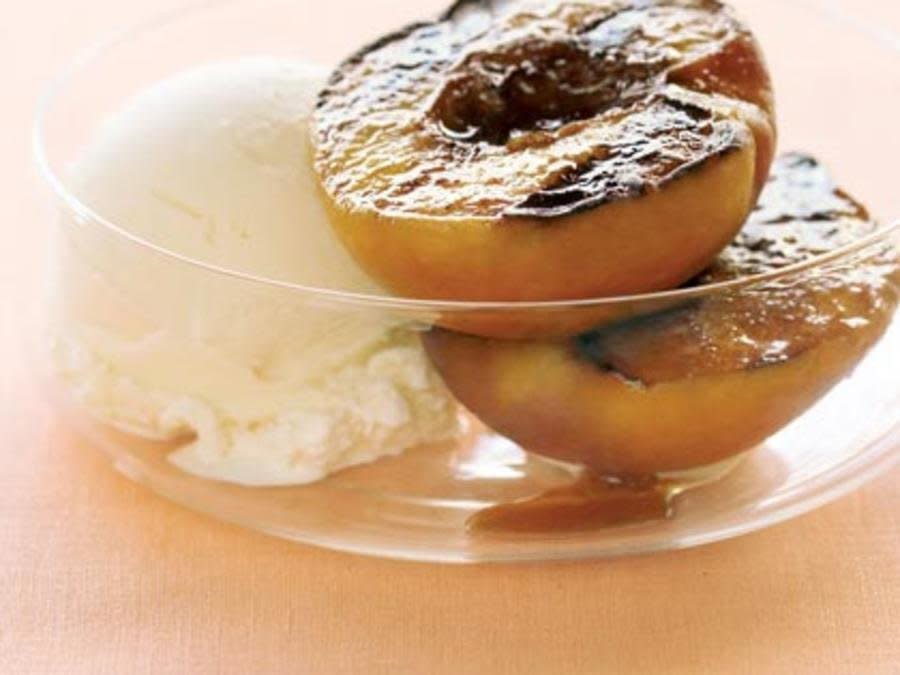 Grilled Peaches with Vanilla Ice Cream