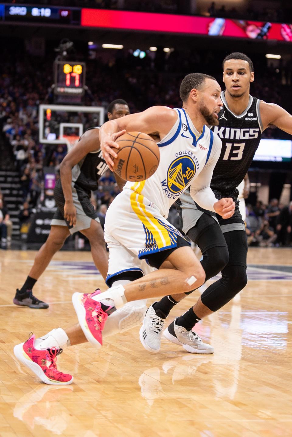 Will Steph Curry and the Golden State Warriors beat the Sacramento Kings in the first round of the NBA Playoffs? NBA picks and predictions weigh in on the series.