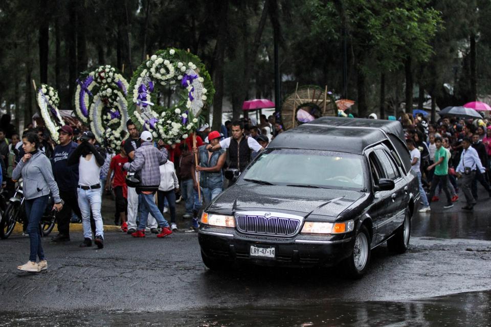 FOTOS: El multitudinario funeral de un narco en la CDMX