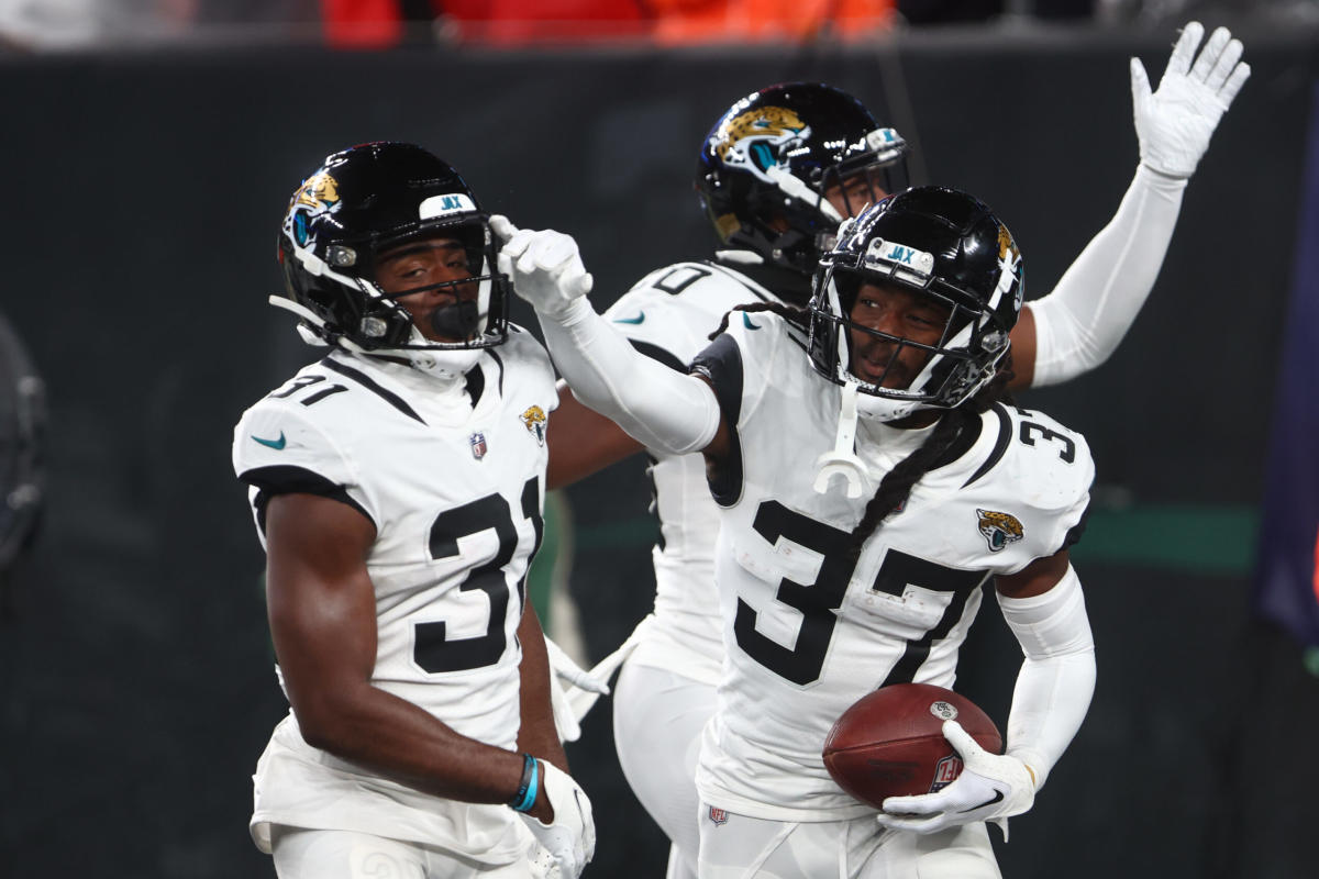 The Athletic on X: The Jacksonville Jaguars are in first place in the AFC  South and control their own destiny with two weeks left in the regular  season. Their remaining games: ◽️