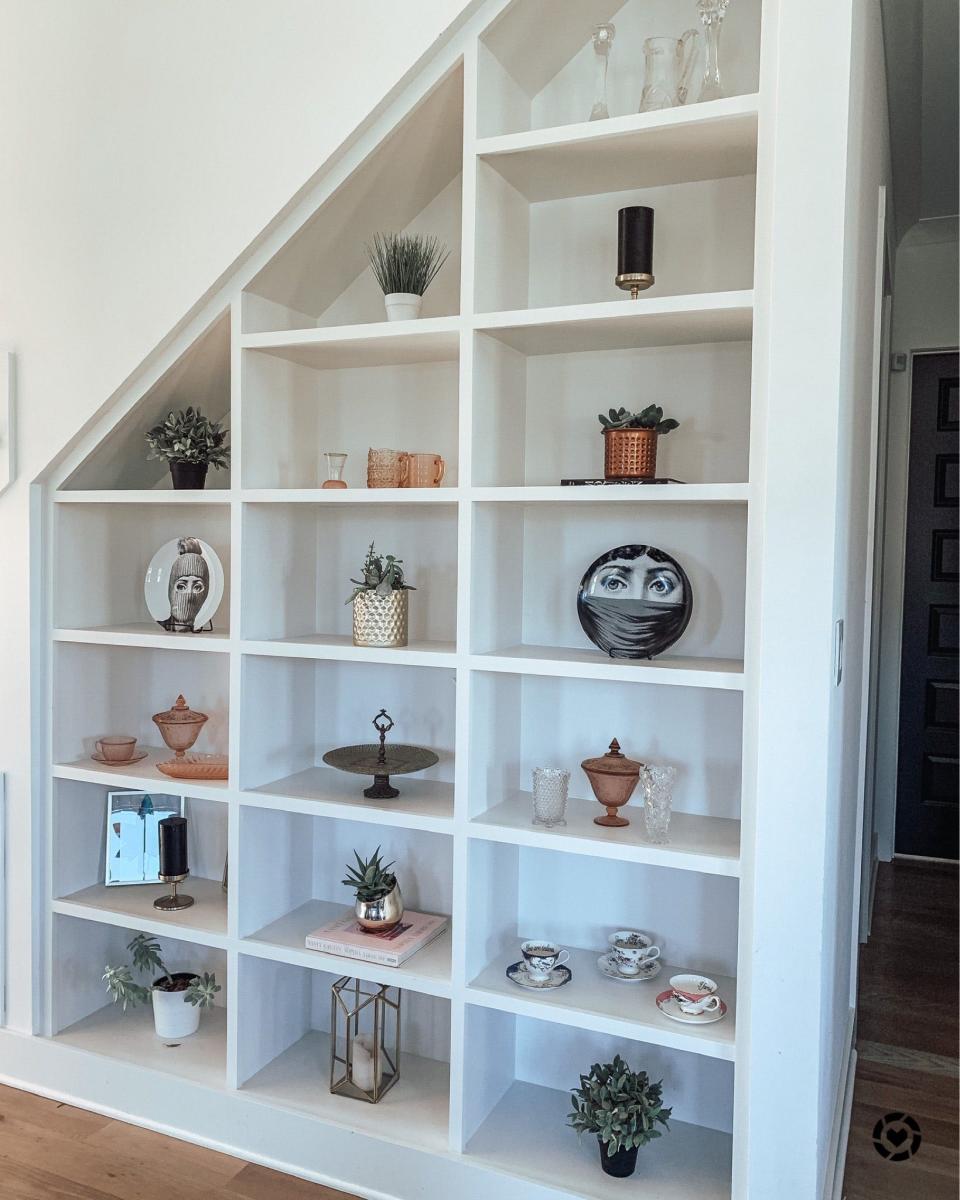 Decluttering and purging can allow potential buyers to focus on the beautiful features of the home. Heather Kerley Lifestyle offers consulting services to help with the process.