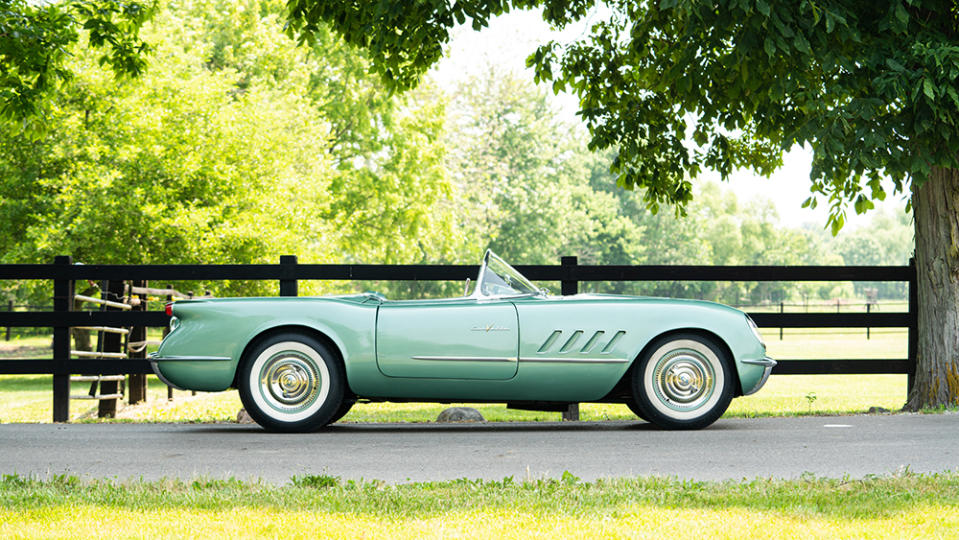 The 1954 Chevrolet Corvette S.0. 2151 prototype from the side