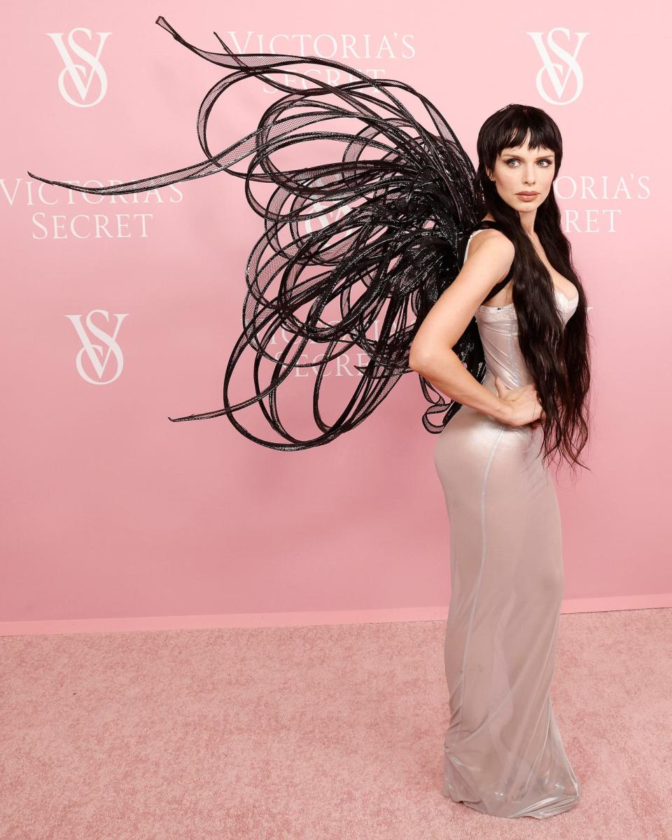 Julia Fox attends the Victoria's Secret red carpet on September 6, 2023.