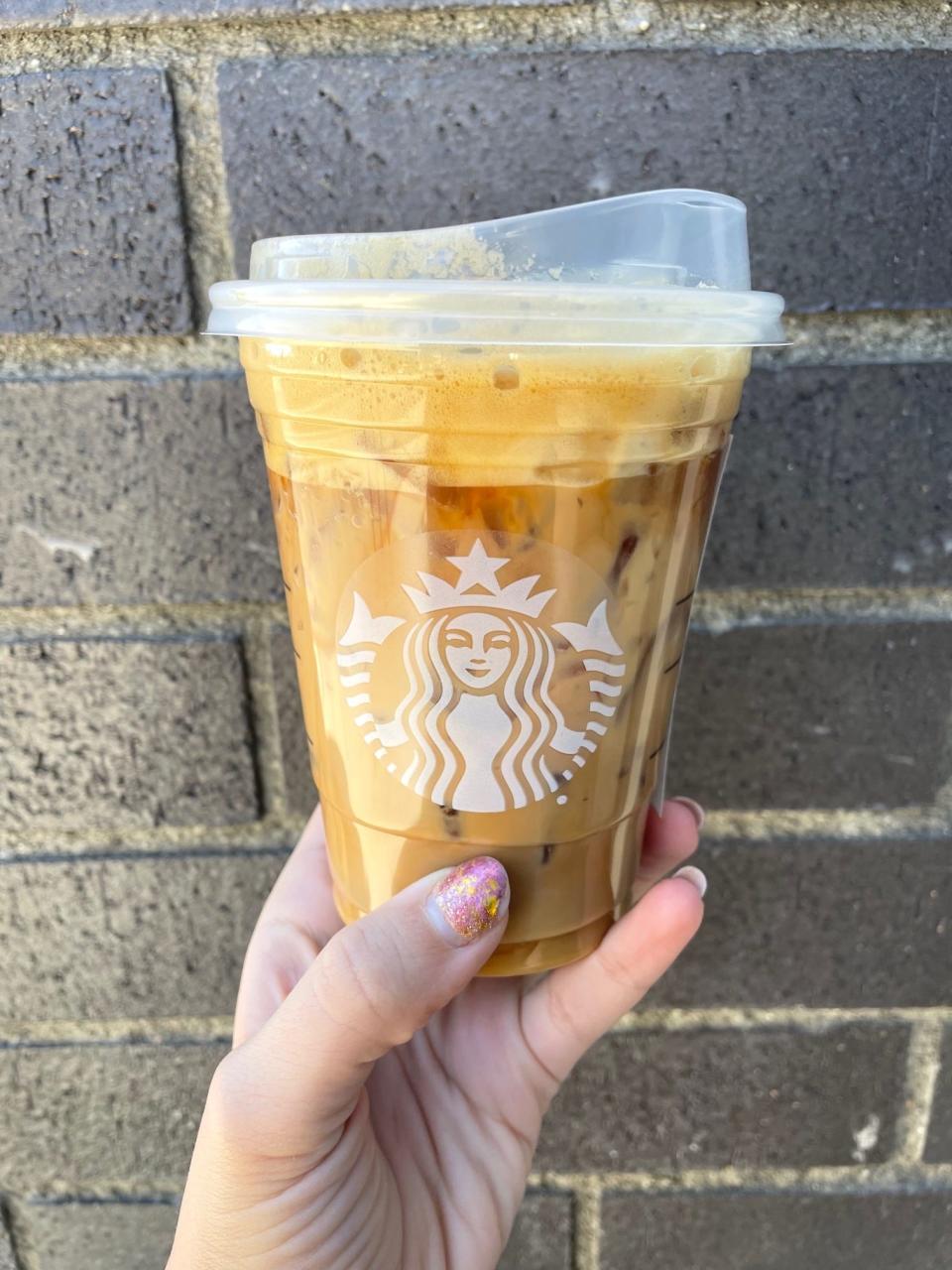 Starbucks  Iced Toasted Vanilla Oatmilk Shaken Espresso