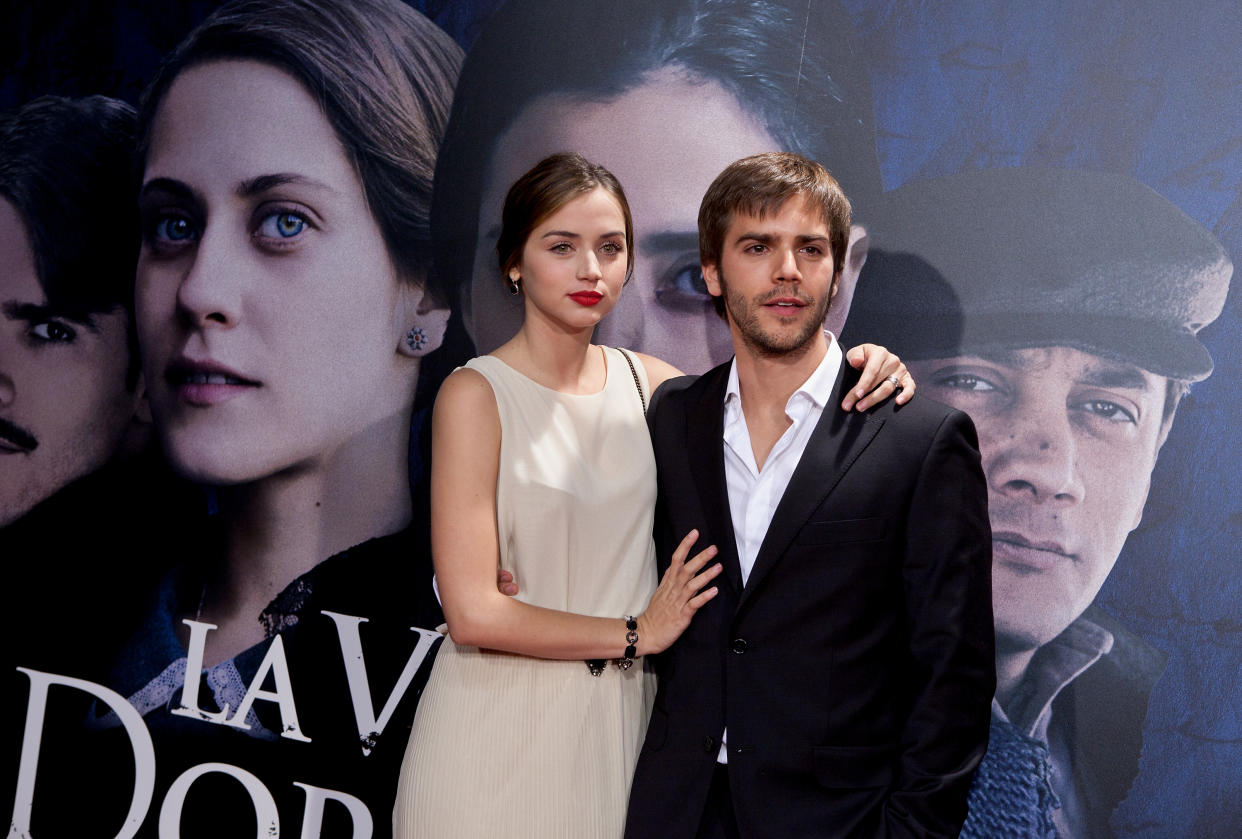 MADRID, SPAIN - OCTOBER 20:  (L-R) Spanish actors Ana de Armas and Marc Clotet attend 'La Voz Dormida' Premiere at Capitol Cinema on October 20, 2011 in Madrid, Spain.  (Photo by Pablo Blazquez Dominguez/Getty Images)