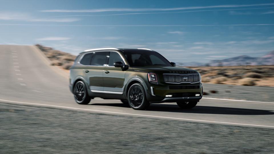 New Kia Telluride crossover driving shot