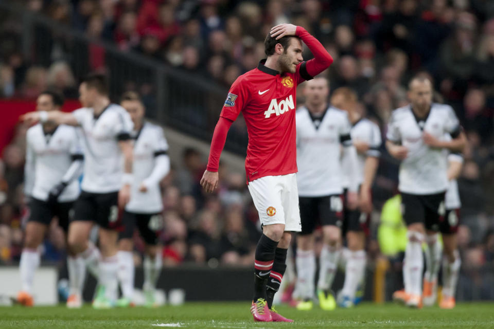 <p><b>February 9</b> - United come from behind to lead bottom side Fulham at Old Trafford, but Darren Bent's stoppage-time equaliser grabs a 2-2 draw. Moyes describes the result as being "as bad as it gets".</p>