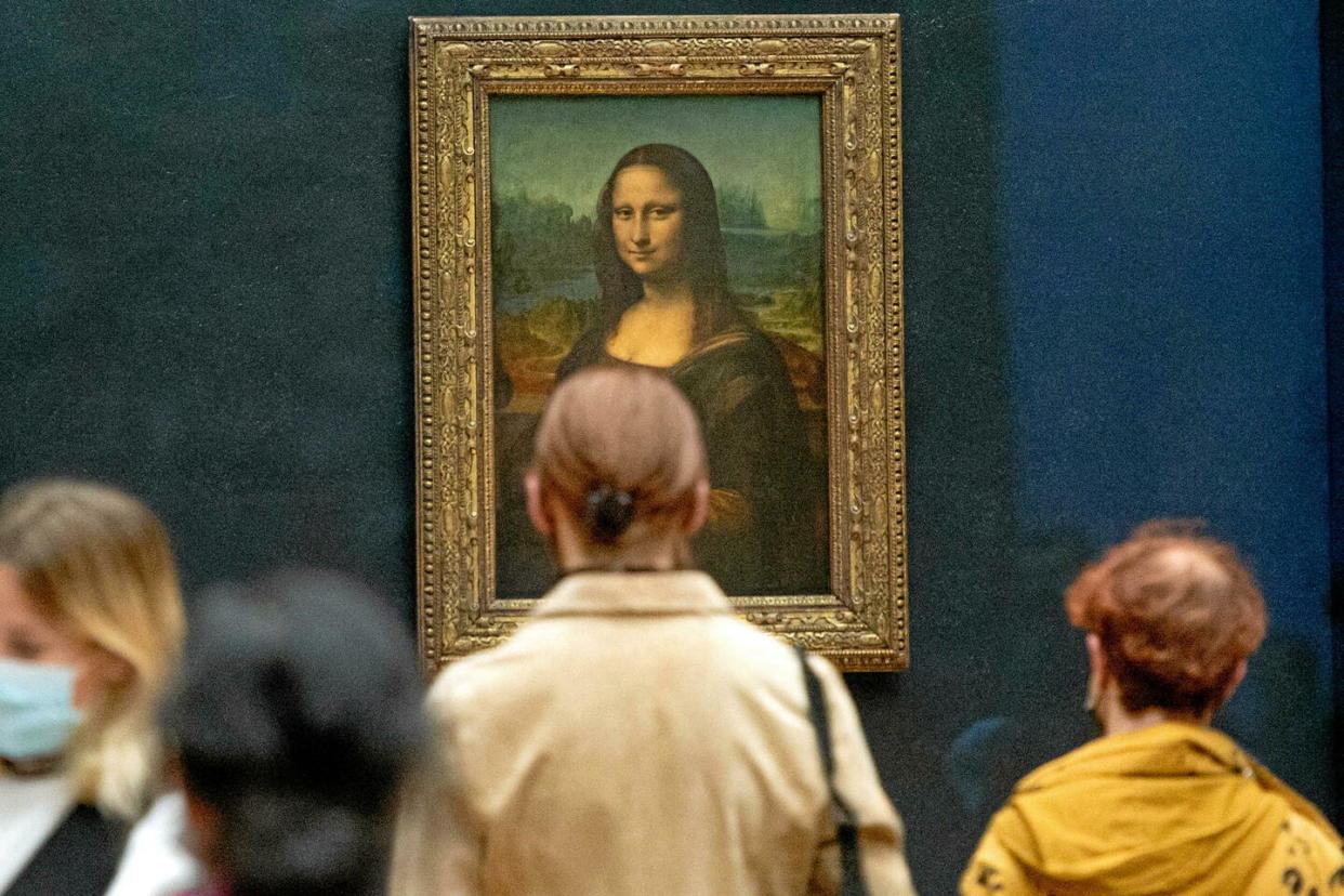 Ce dimanche 28 janvier, deux militantes écologistes ont jeté de la soupe sur le tableau, exposé au musée du Louvre.  - Credit:Marechal Aurore / Marechal Aurore/ABACA