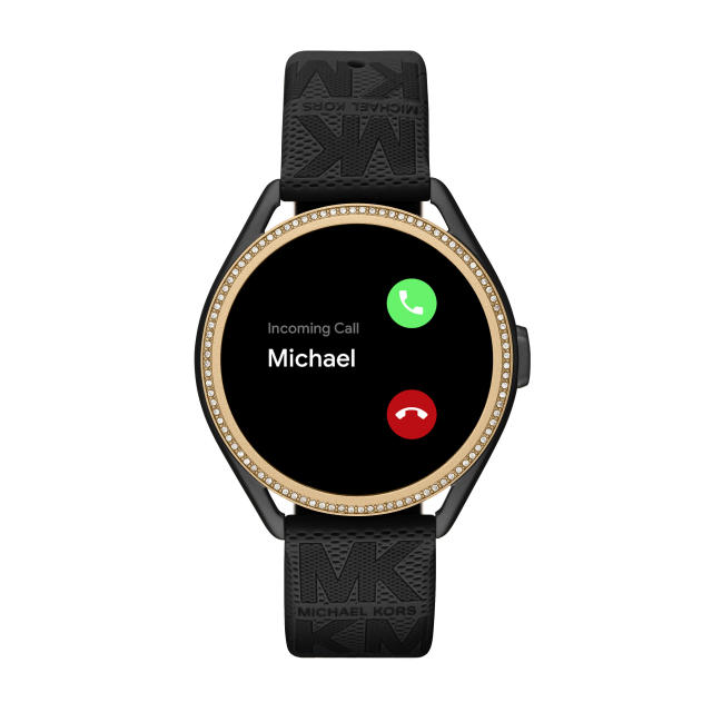 Fossil debuts an LTE smartwatch and adds new styles to its Michael Kors  lineup