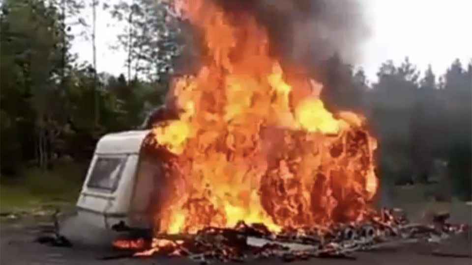 This is the incredible moment Ruby's caravan and her belongings were torched to pay tribute to the life she lived. Photo: Mirror UK