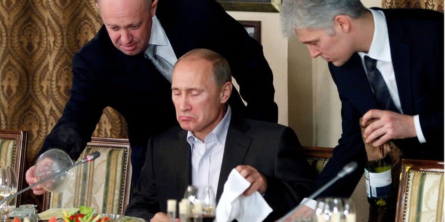 The Wagner PMC is headed by Yevgeny Prigozhin (far left), who is a friend of Vladimir Putin