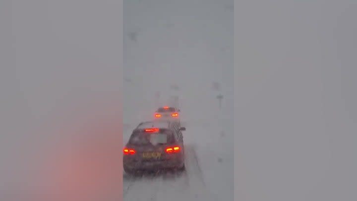 Storm Gerrit brings heavy snow to Scotland as drivers at standstill on A9 (@Bibbyscoaches)