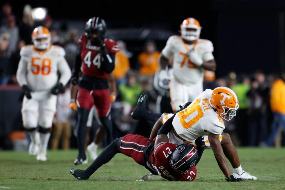 Tennessee sophomore wide receiver Squirrel White (10) leads the Volunteers in receptions (39) and receiving yards (416).