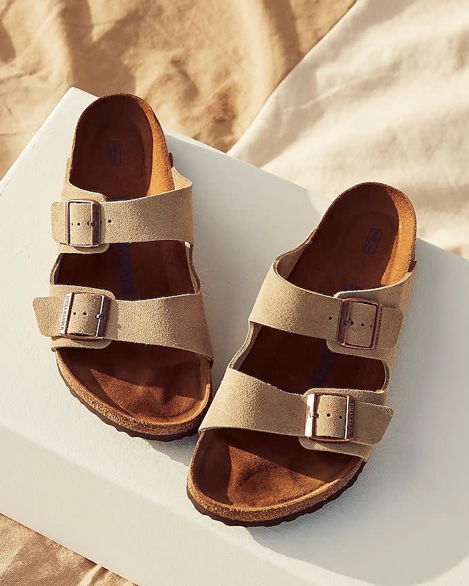 <p><a href="https://go.redirectingat.com?id=74968X1596630&url=https%3A%2F%2Fwww.zappos.com%2Fp%2Fbirkenstock-arizona-soft-footbed-leather-unisex-ochre-oiled-leather%2Fproduct%2F7208357&sref=https%3A%2F%2Fwww.menshealth.com%2Fstyle%2Fg43454670%2Fbest-casual-shoes-for-men%2F" rel="nofollow noopener" target="_blank" data-ylk="slk:Shop Now;elm:context_link;itc:0;sec:content-canvas" class="link ">Shop Now</a></p><p>Arizona Soft Footbed</p><p>zappos.com</p><p>$145.00</p>