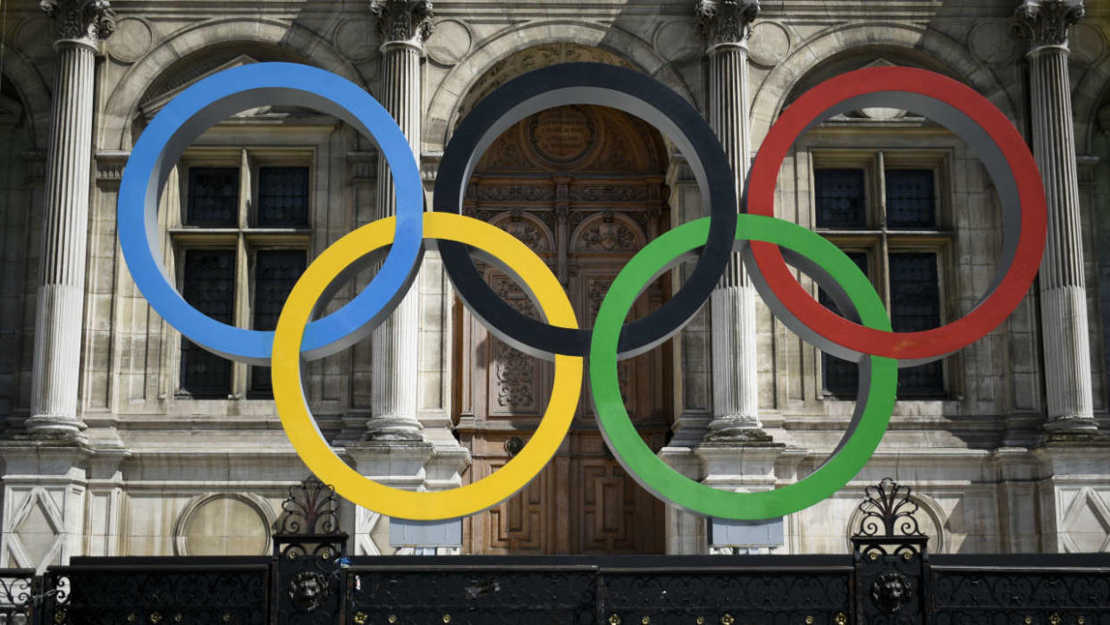 France, Paris, 2022-05-18, Paris olympic games 2024 at the townhall, Photograph by Magali Cohen / Hans Lucas.
France, Paris, 2022-05-18, paris jeux olympiques 2024, jo, logo et drapeaux devant l hotel de ville, Photographie par Magali Cohen / Hans Lucas